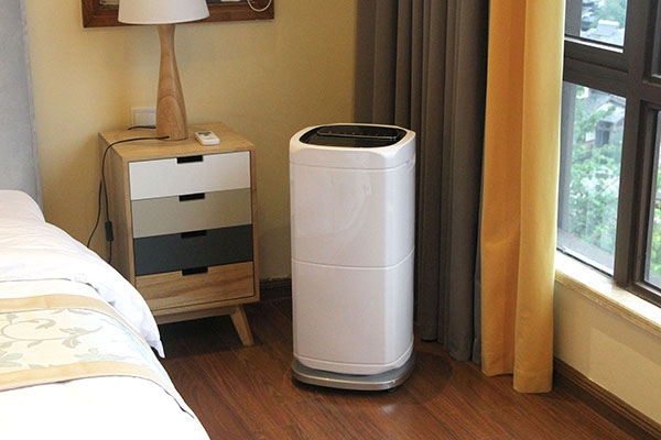 地下車庫潮濕苦不堪言,除濕機就是標(biāo)配,快讓物業(yè)買!