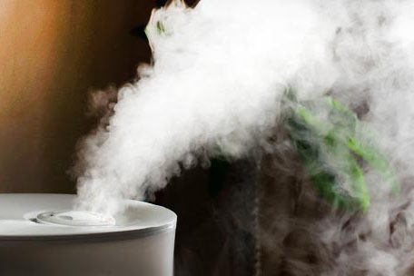 對抗梅雨季節(jié)潮濕，家用除濕機為您解決煩惱！